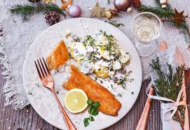 Gebackener Fisch mit Mayonnaisesalat