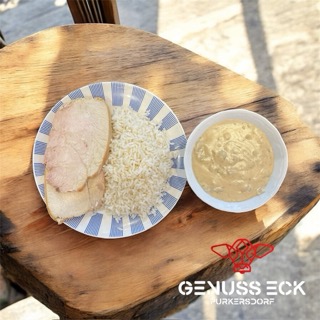 Gebratene Putenbrust mit Champignonsauce und Reis