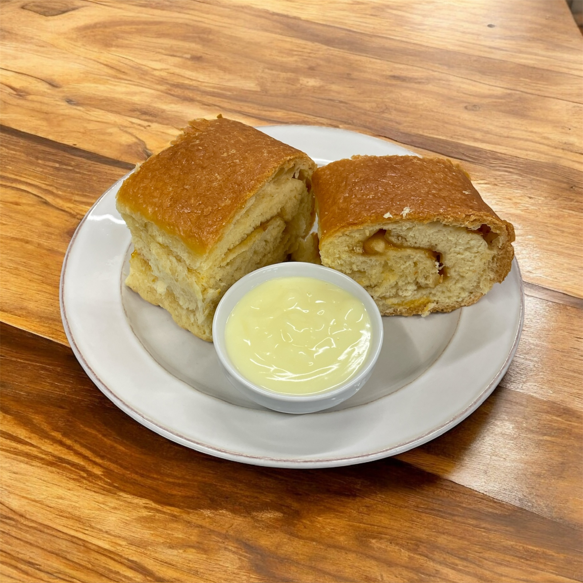 Buchteln mit Vanillesauce